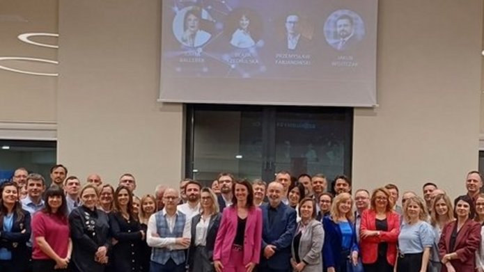 grupowe zdjęcia - Klub Absolwenta MBA - 28-03